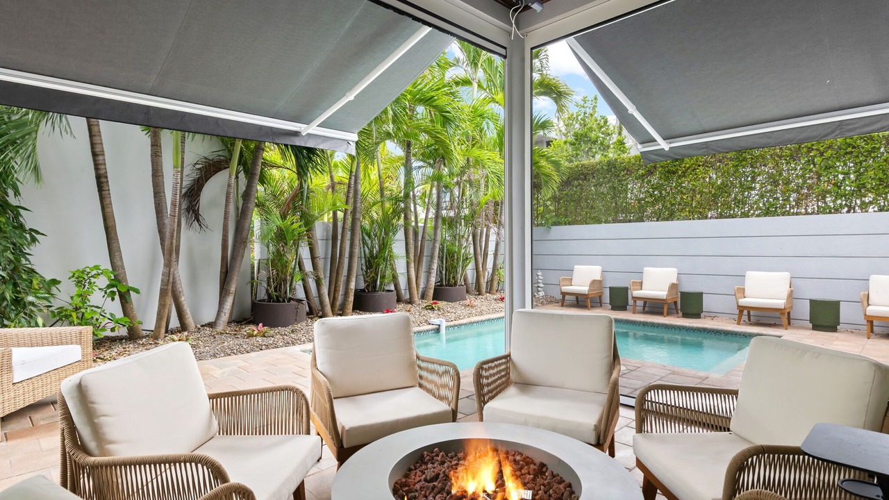Photo of Outdoor in Dolphin Isles