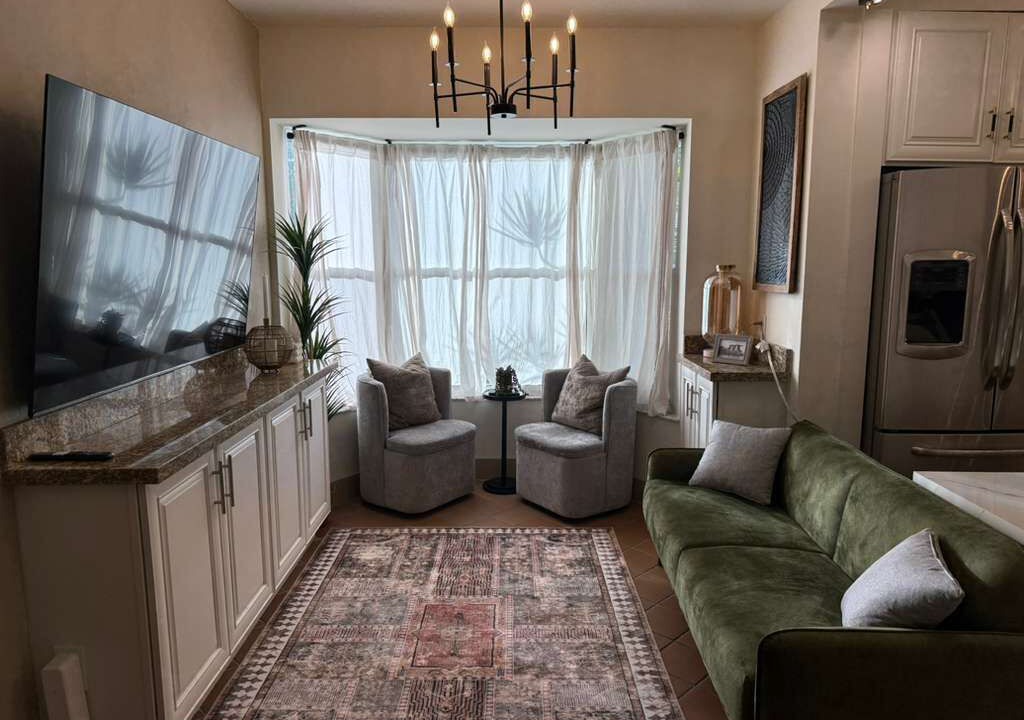 Photo of Livingroom in Miami Shores