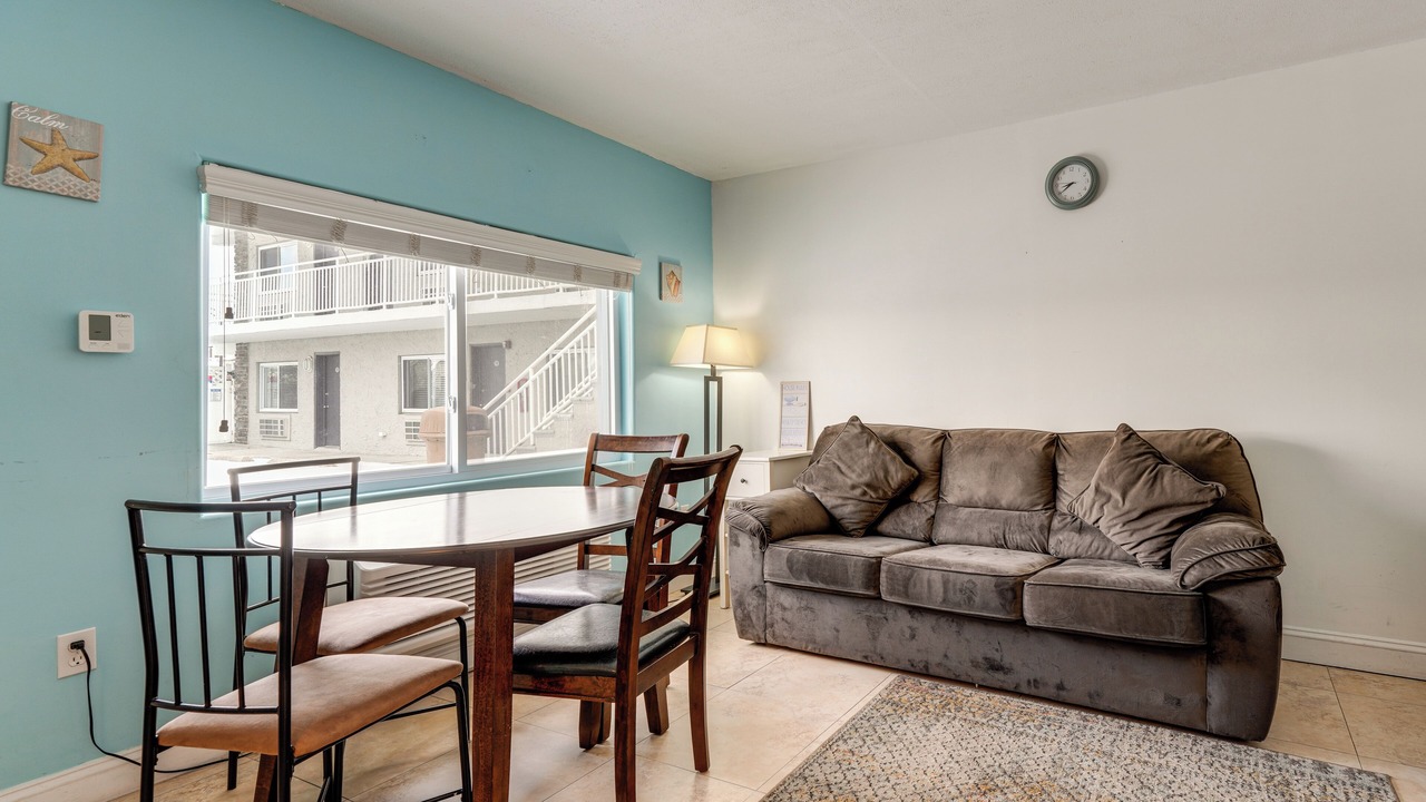 Photo of Livingroom in North End