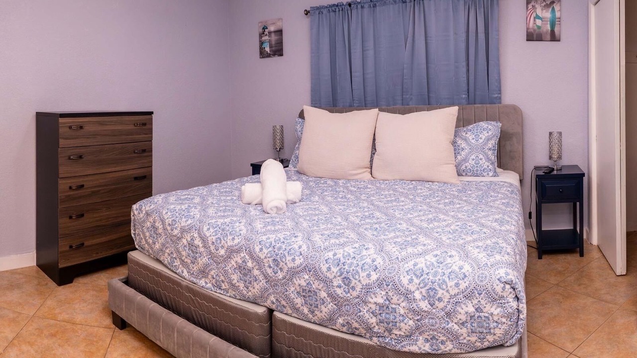 Photo of Bedroom in Dania Beach