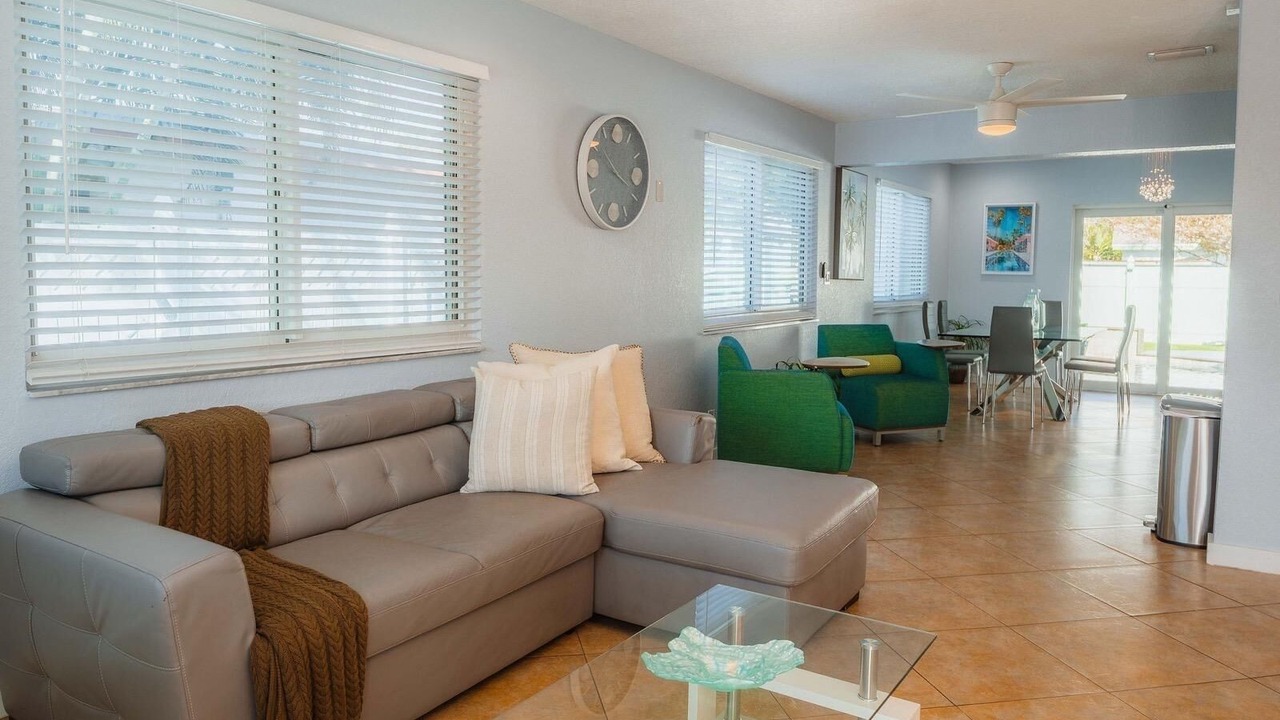Photo of Livingroom in Dania Beach