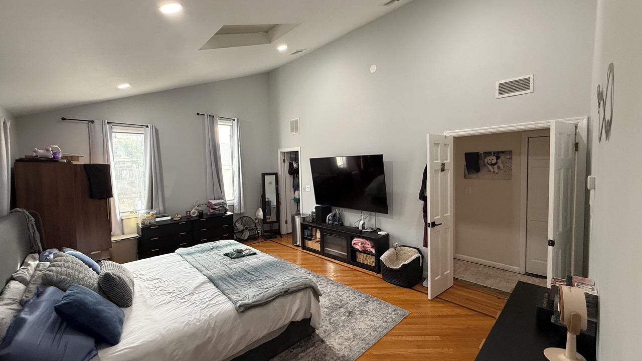 Photo of Bedroom in North Bergen