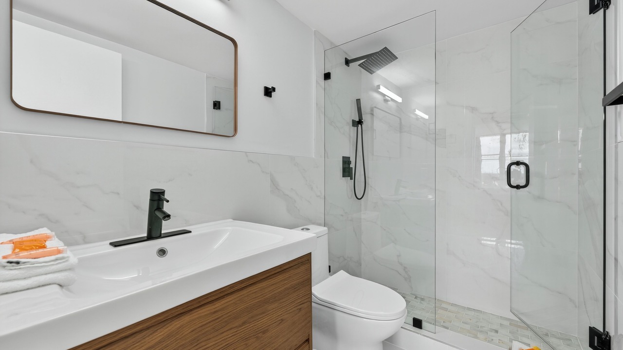 Photo of Bathroom in Bermuda Riviera