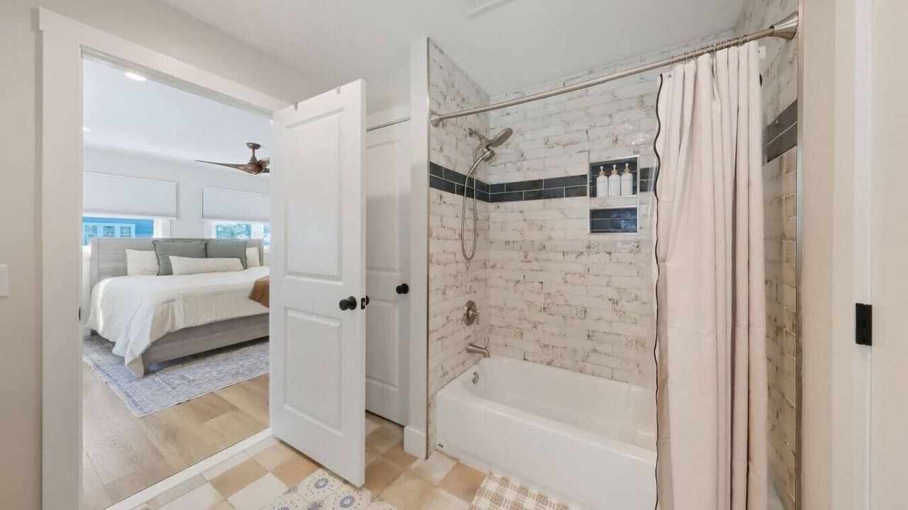 Photo of Bathroom in Tolchester Beach