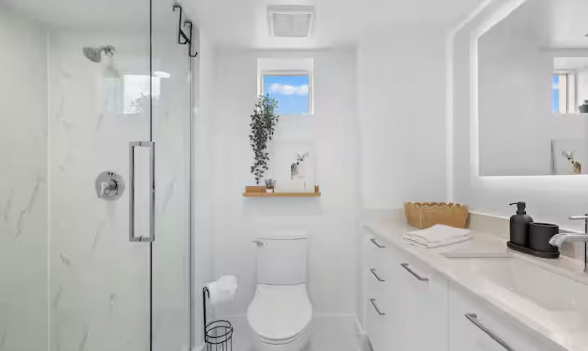 Photo of Bathroom in Downtown Hollywood