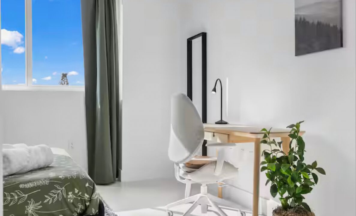 Photo of Bedroom in Downtown Hollywood