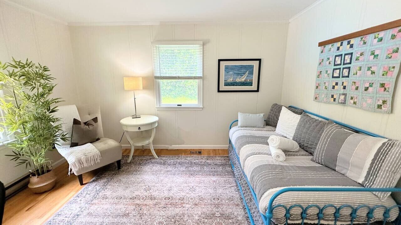 Photo of Livingroom in Unionville