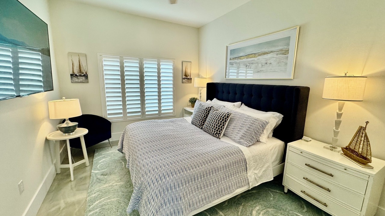 Photo of Bedroom in Dania Beach