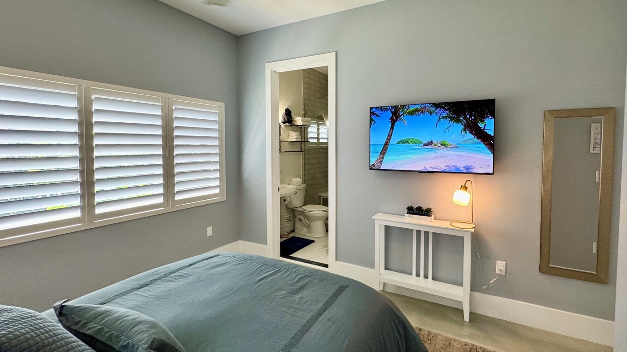 Photo of Bedroom in Dania Beach