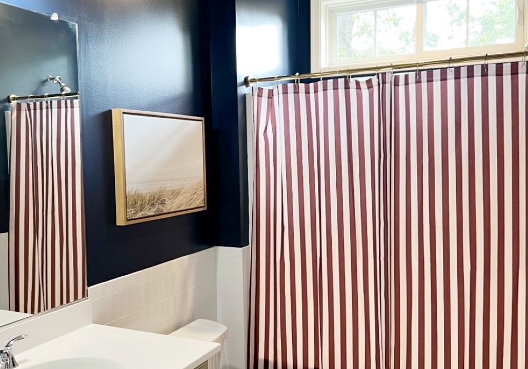 Photo of Bathroom in Lusby