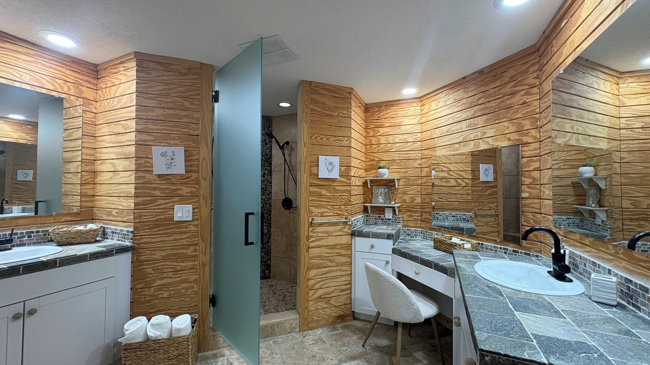Photo of Bathroom in Lake Worth