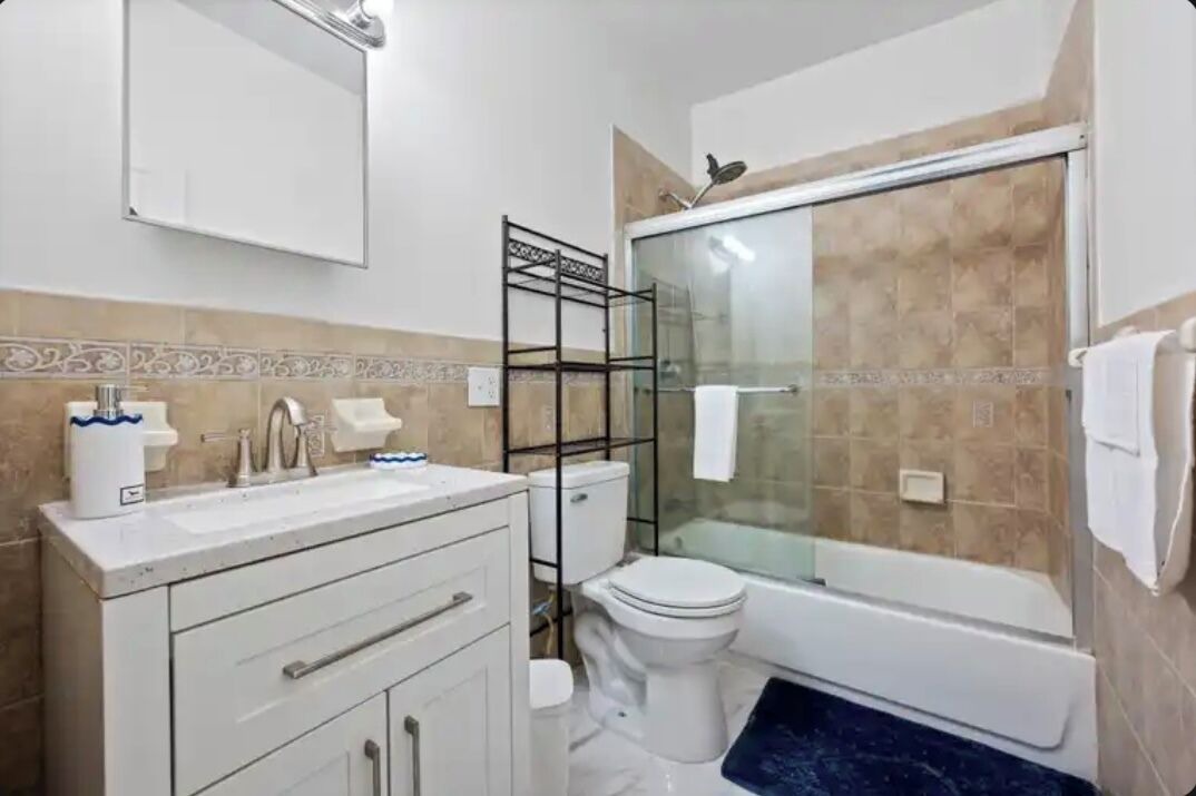 Photo of Bathroom in Weehawken