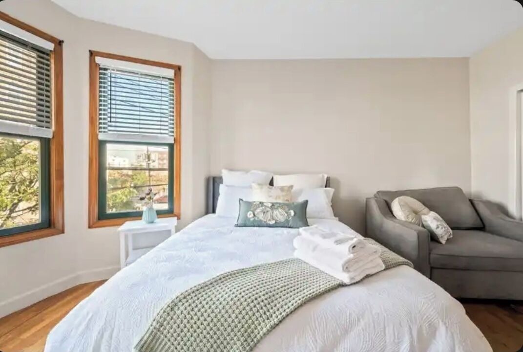 Photo of Bedroom in Weehawken