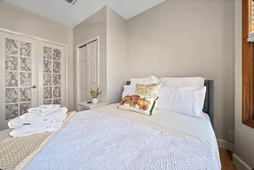 Photo of Bedroom in Weehawken