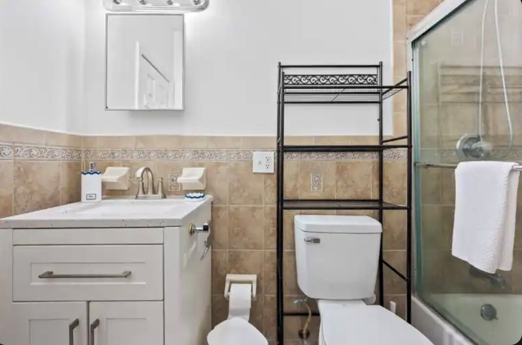 Photo of Bathroom in Weehawken