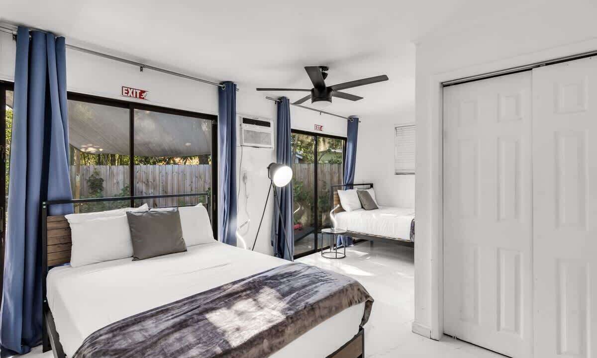 Photo of Bedroom in Middle River Terrace