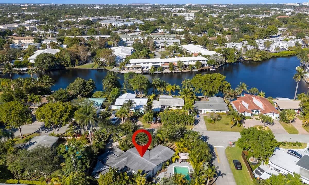 Photo of Outdoor in Middle River Terrace