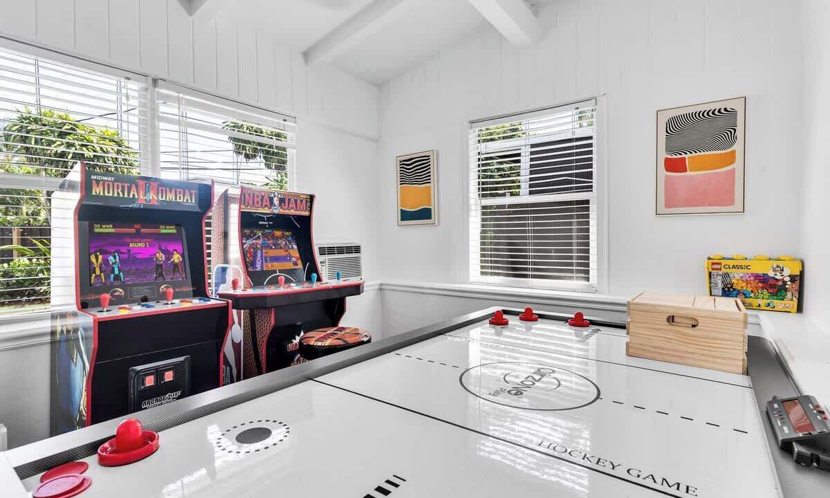 Photo of Bedroom in Middle River Terrace