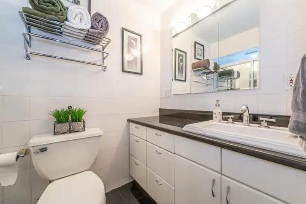 Photo of Bathroom in Cliffside Park