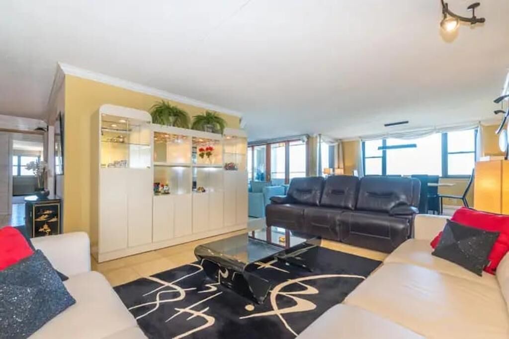 Photo of Livingroom in Cliffside Park