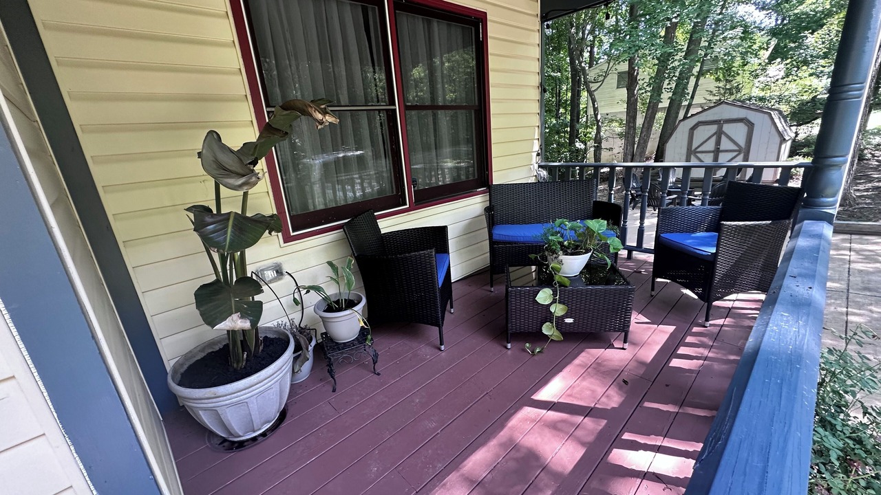 Photo of Patio Balcony in Lusby