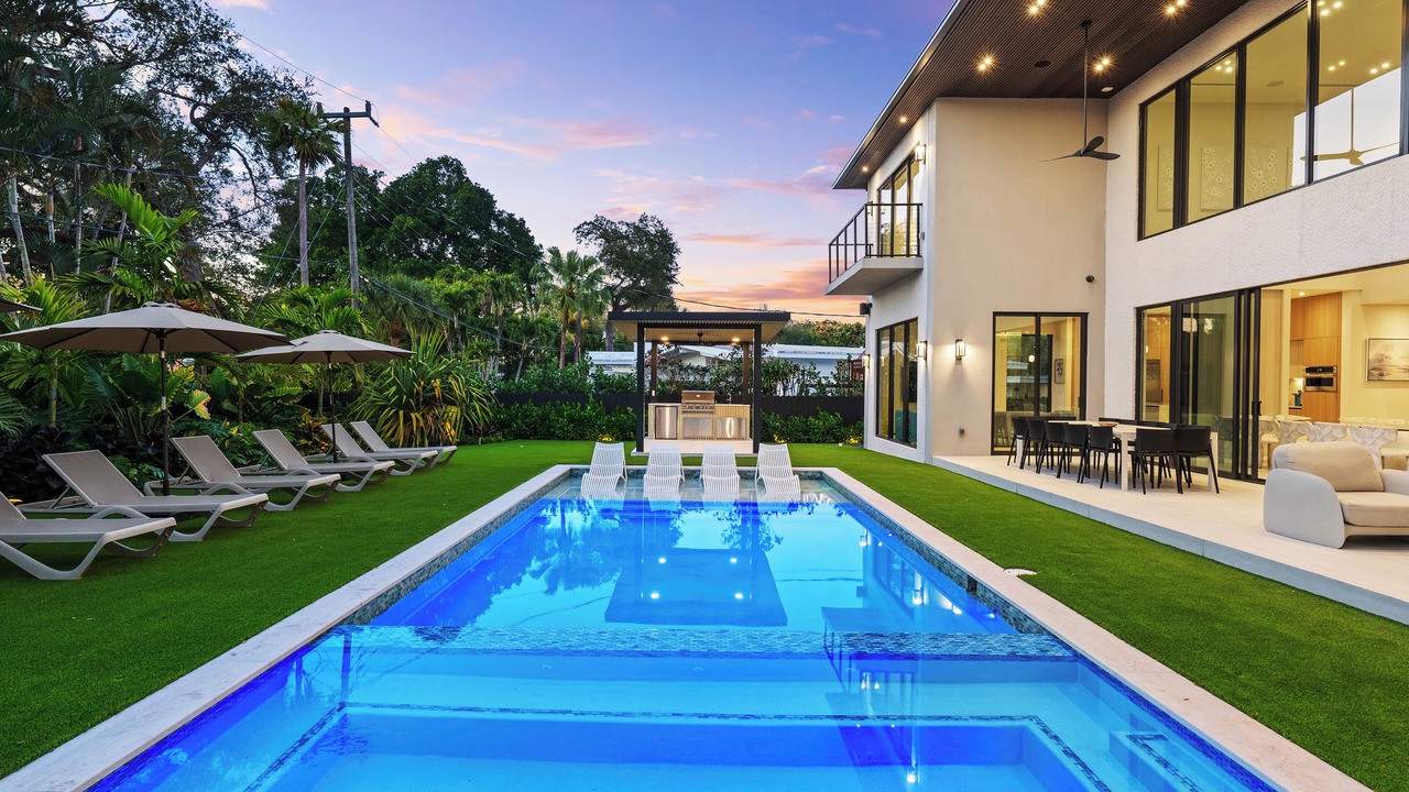 Photo of Outdoor in North Miami Beach