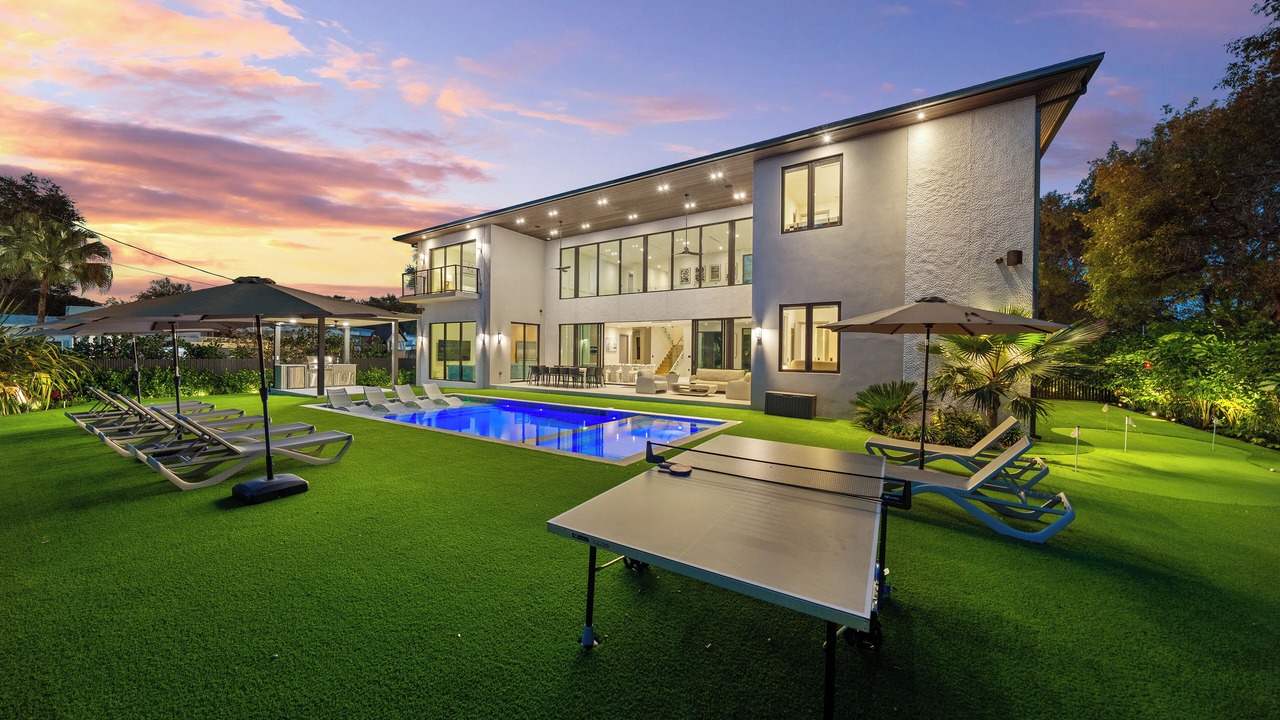 Photo of Outdoor in North Miami Beach