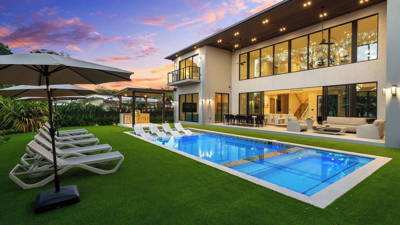 Photo of Outdoor in North Miami Beach