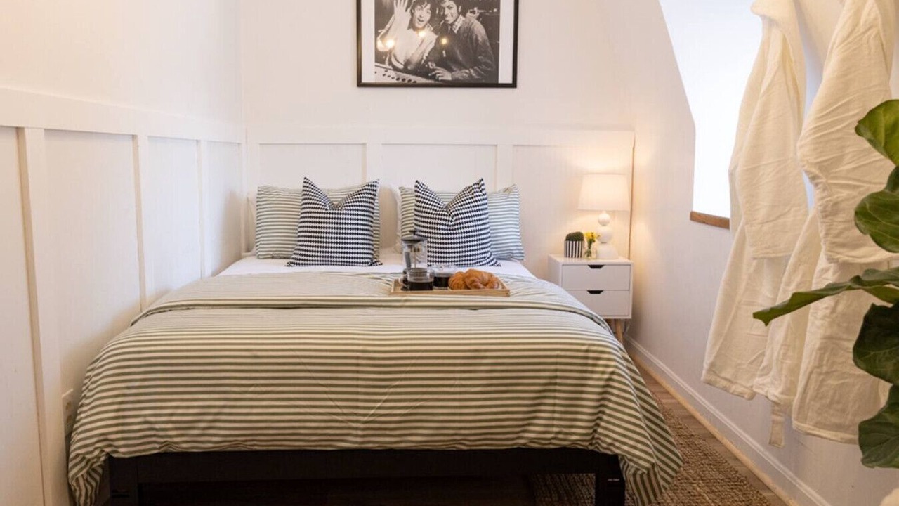 Photo of Bedroom in Newtonville