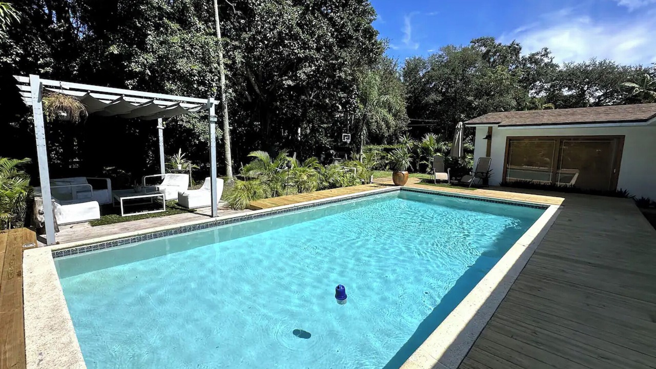 Photo of Outdoor in North Miami