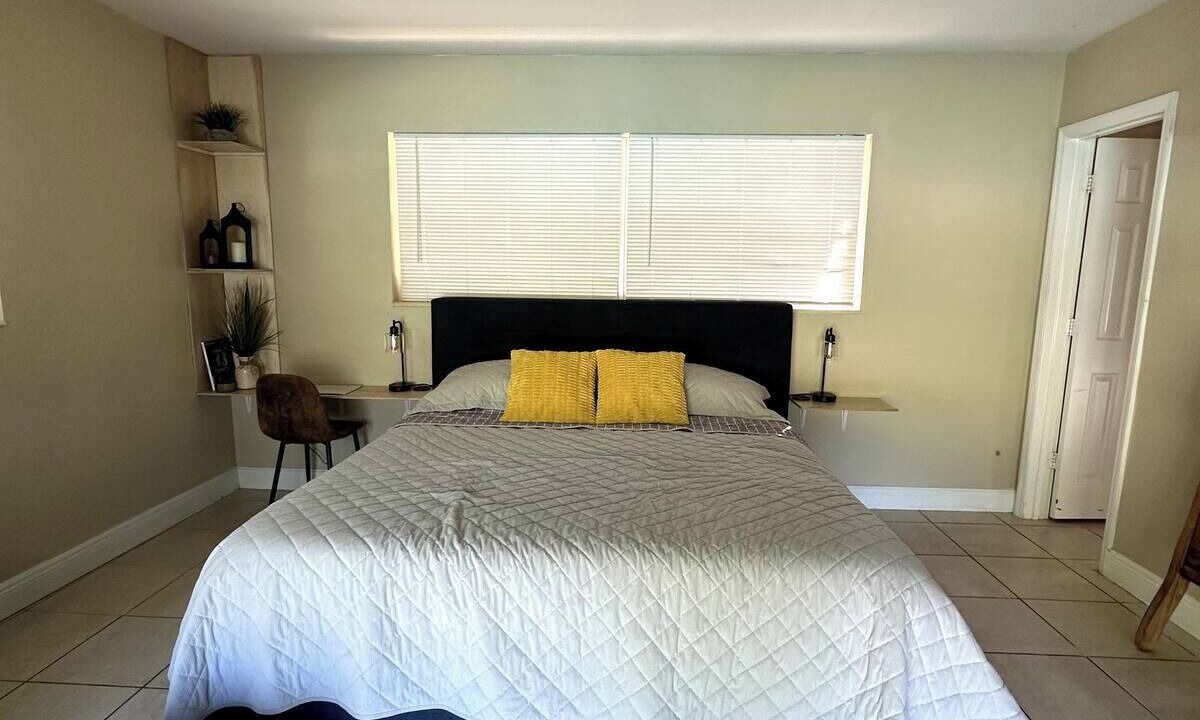 Photo of Bedroom in North Miami