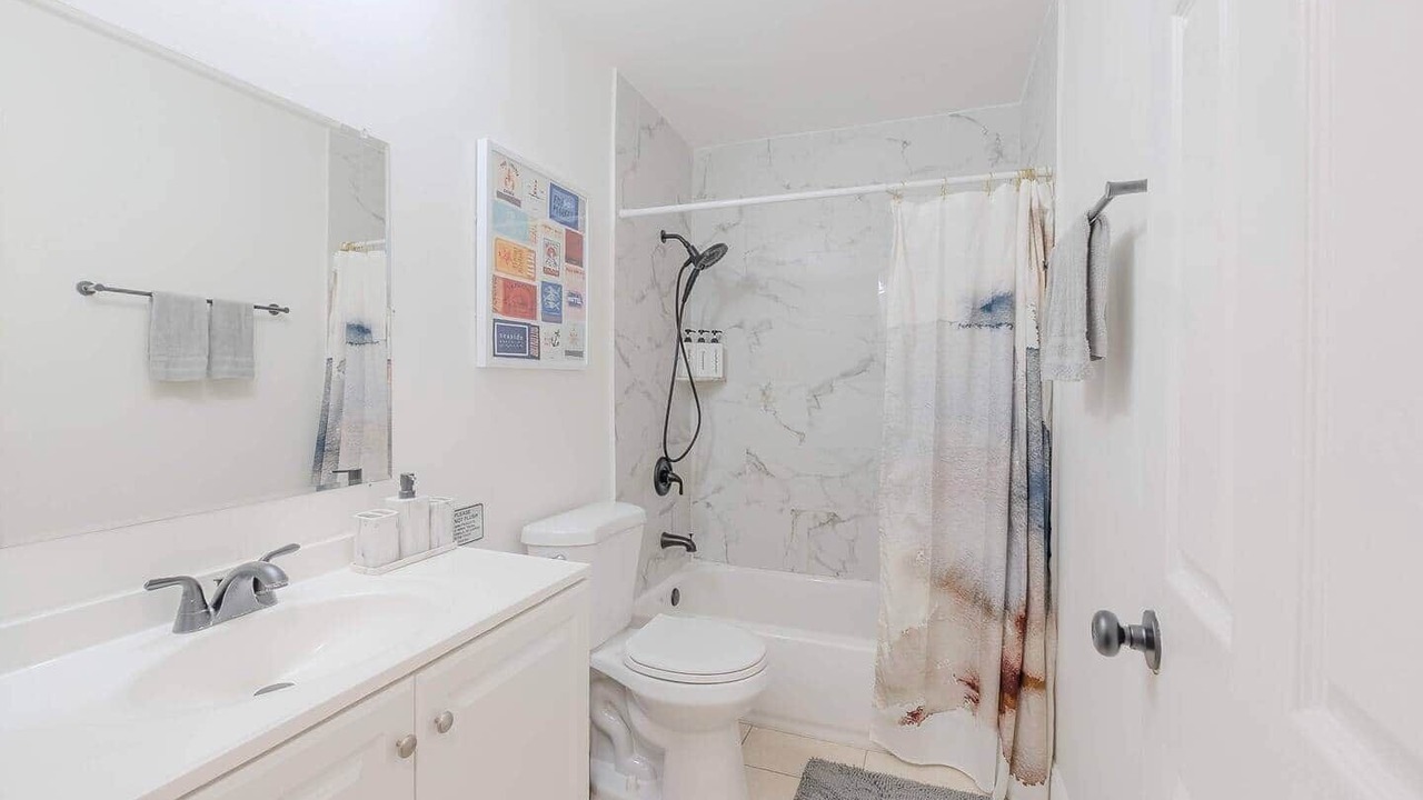 Photo of Bathroom in Driftwood