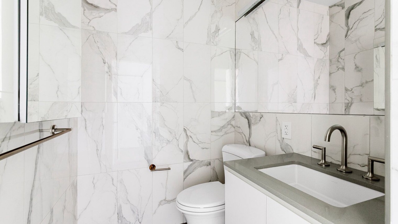 Photo of Bathroom in Lincoln Square