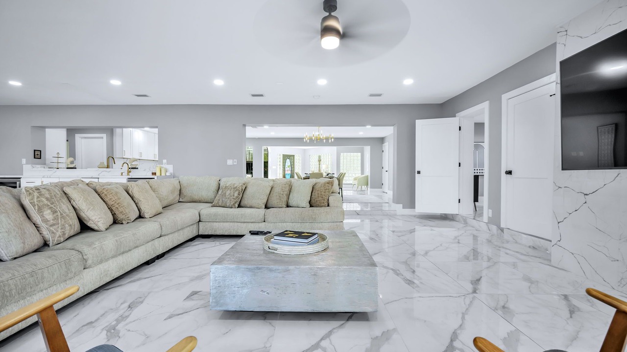 Photo of Livingroom in Riverside Park