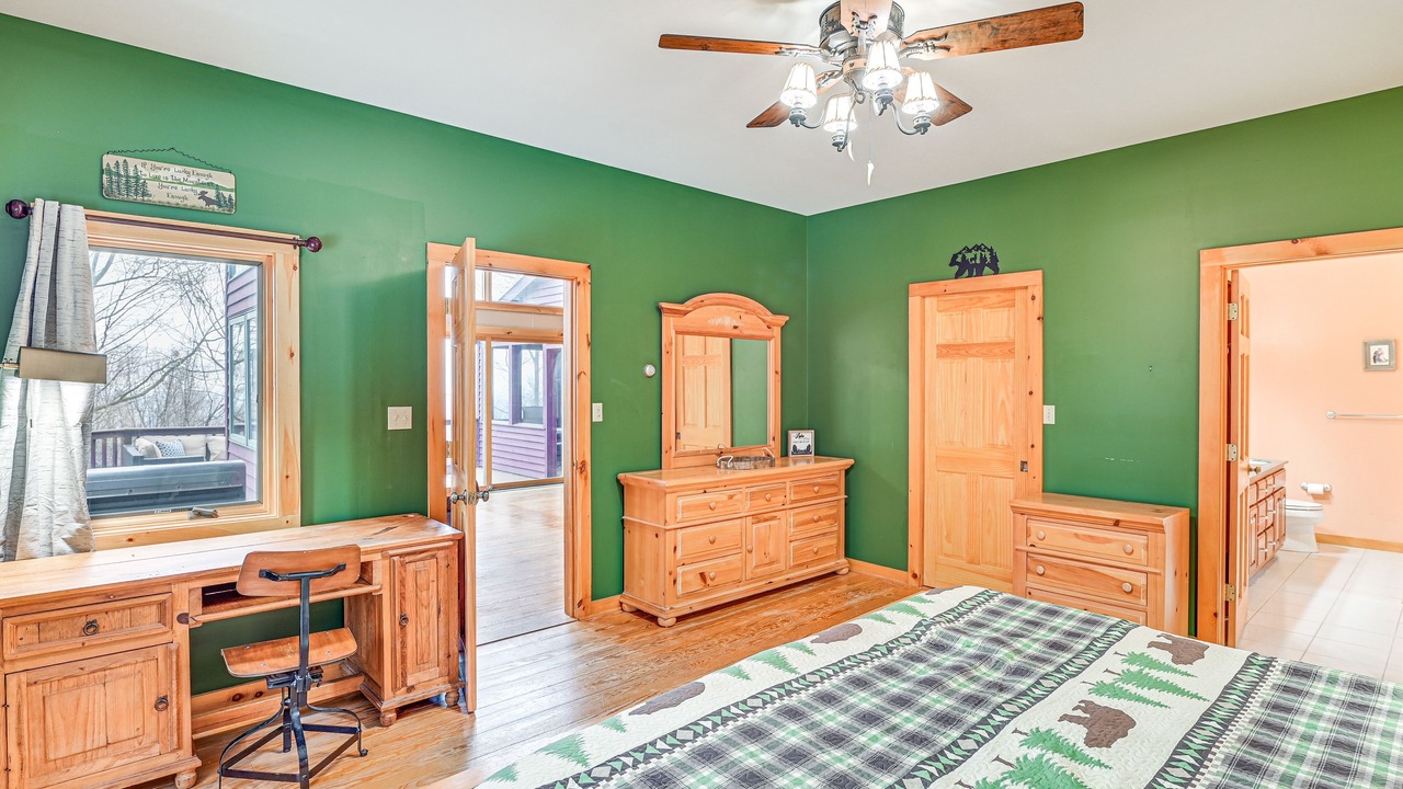 Photo of Bedroom in Gloversville