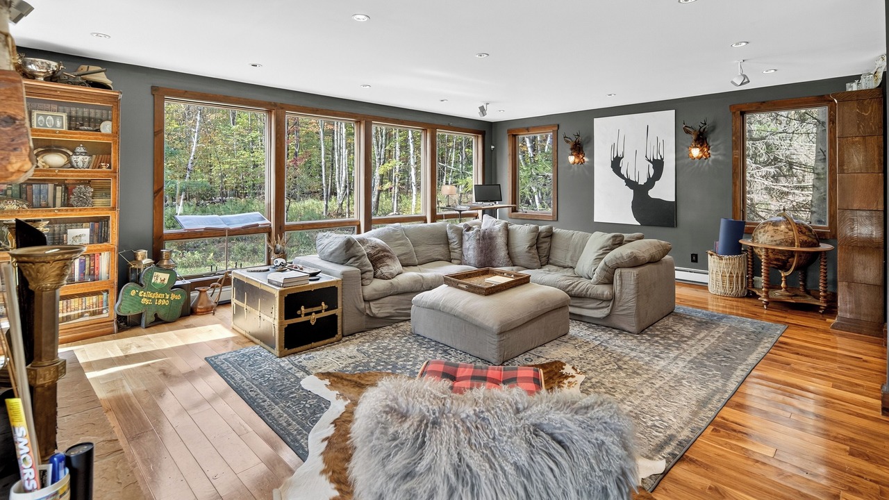 Photo of Livingroom in Maplecrest