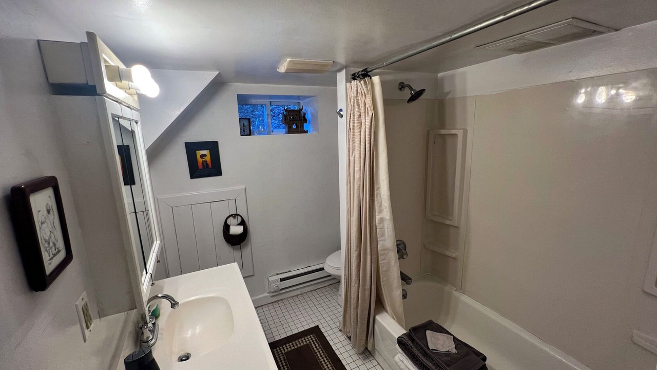 Photo of Bathroom in Beacon
