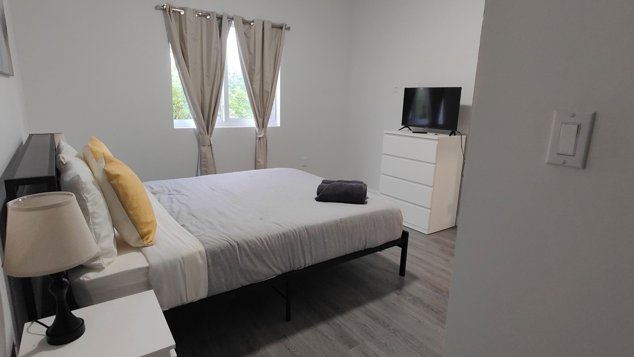 Photo of Bedroom in Allapattah