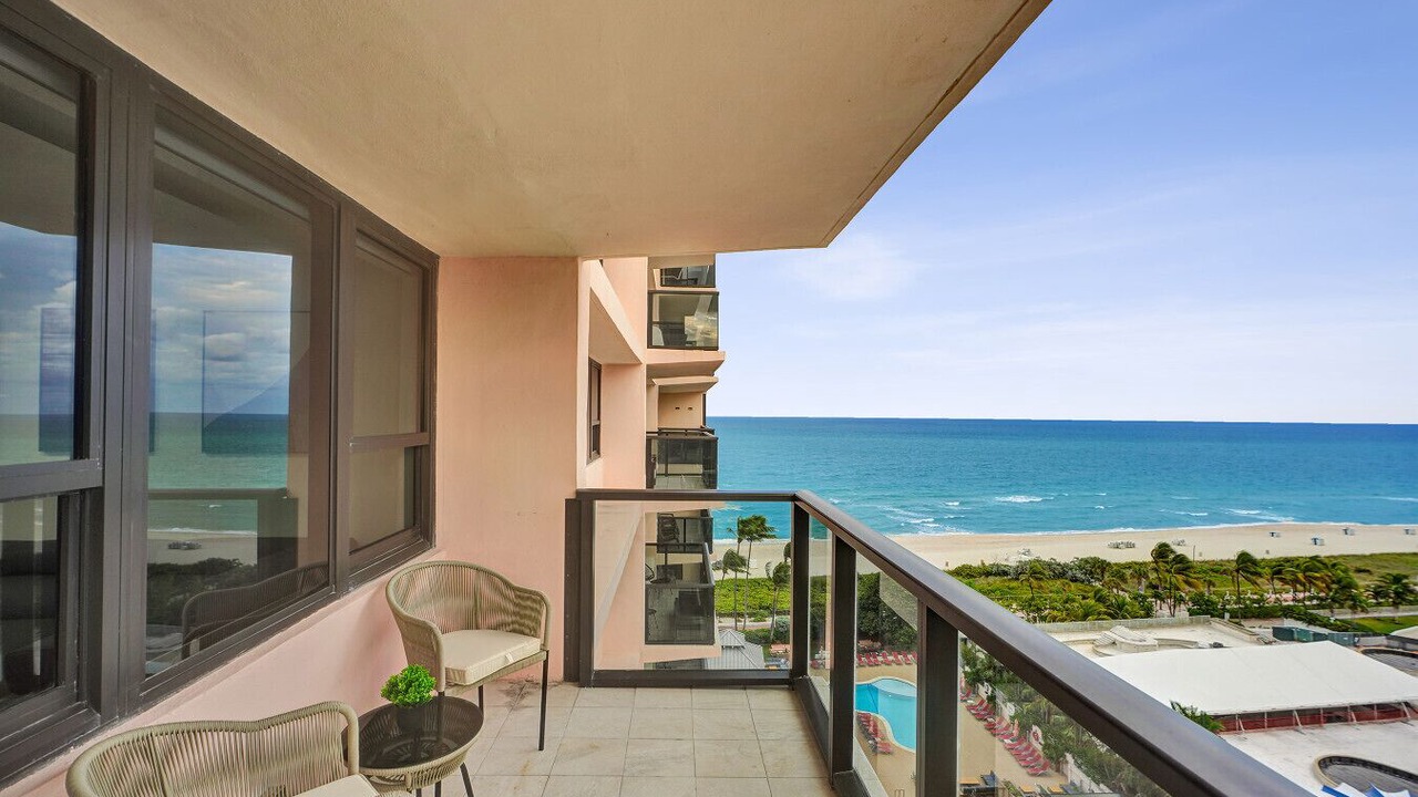 Photo of Outdoor in Mid Beach