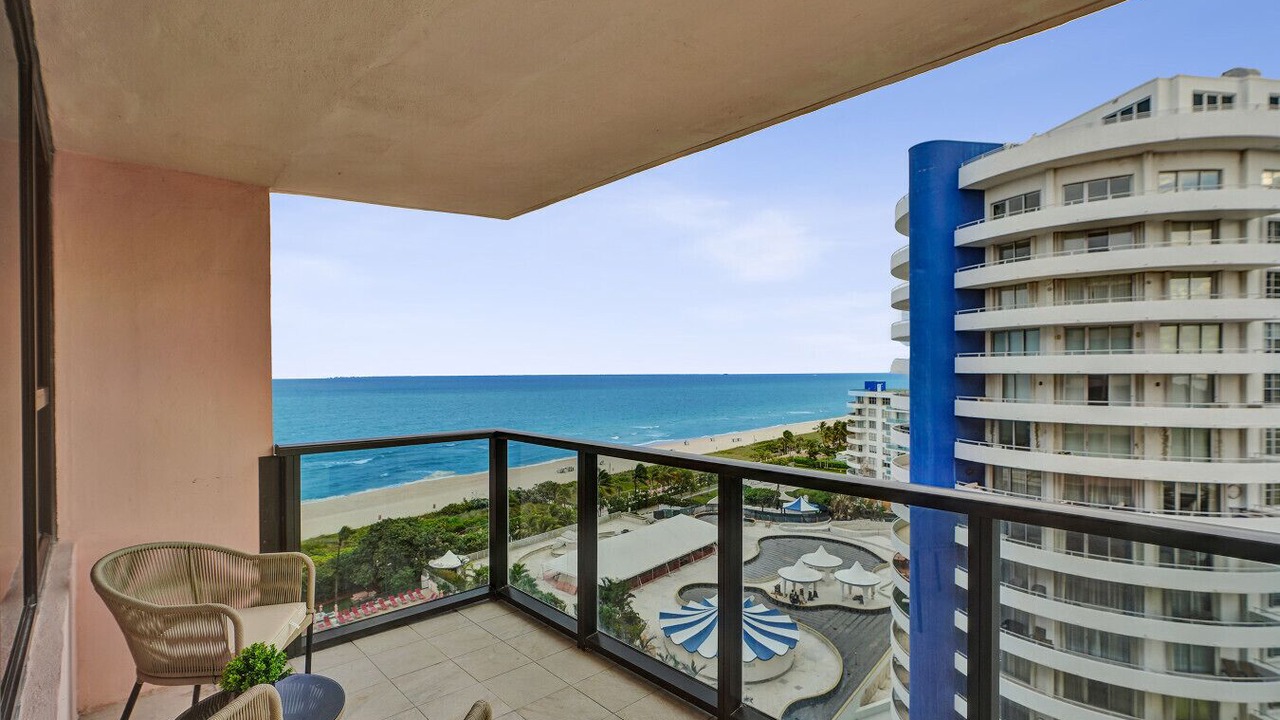 Photo of Outdoor in Mid Beach