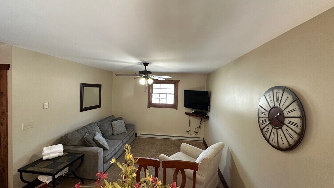 Photo of Livingroom in Edray