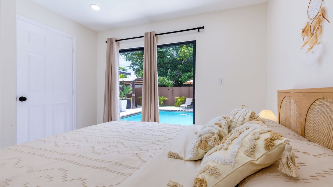 Photo of Bedroom in Pompano Beach