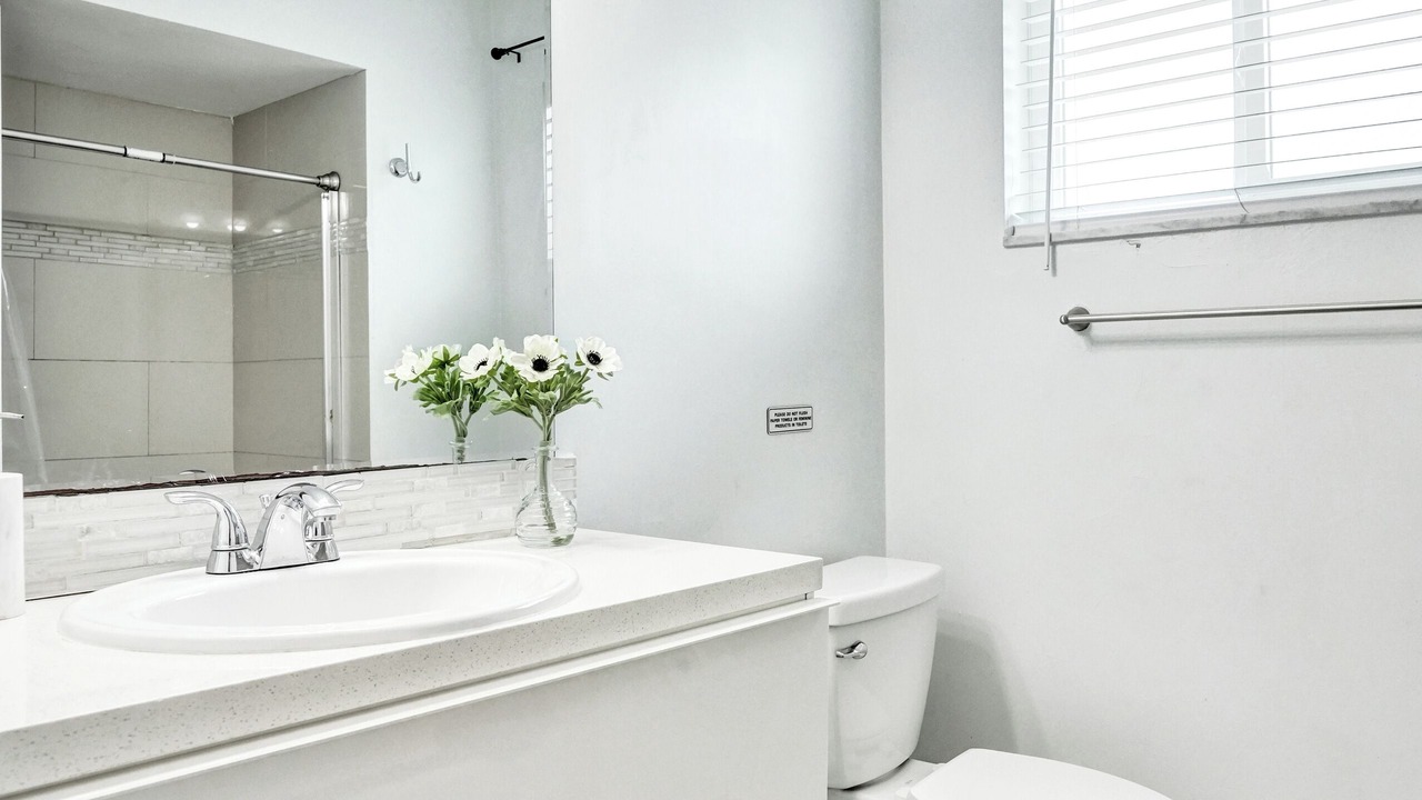 Photo of Bathroom in Hollywood Hills