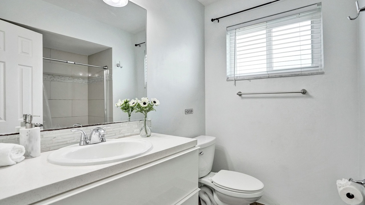Photo of Bathroom in Hollywood Hills