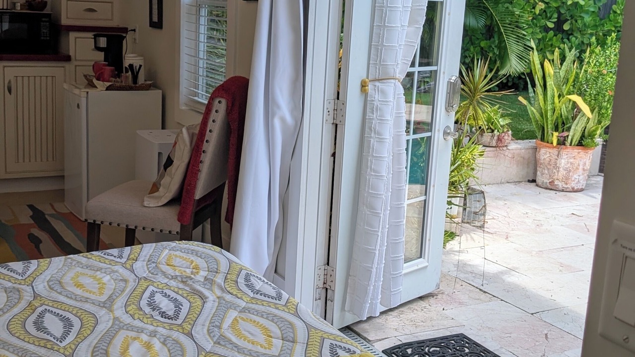 Photo of Bedroom in Hendricks and Venice Isles