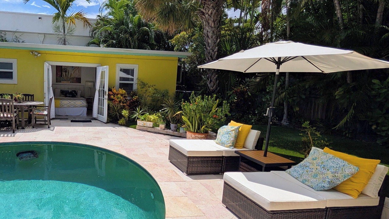 Photo of Outdoor in Hendricks and Venice Isles