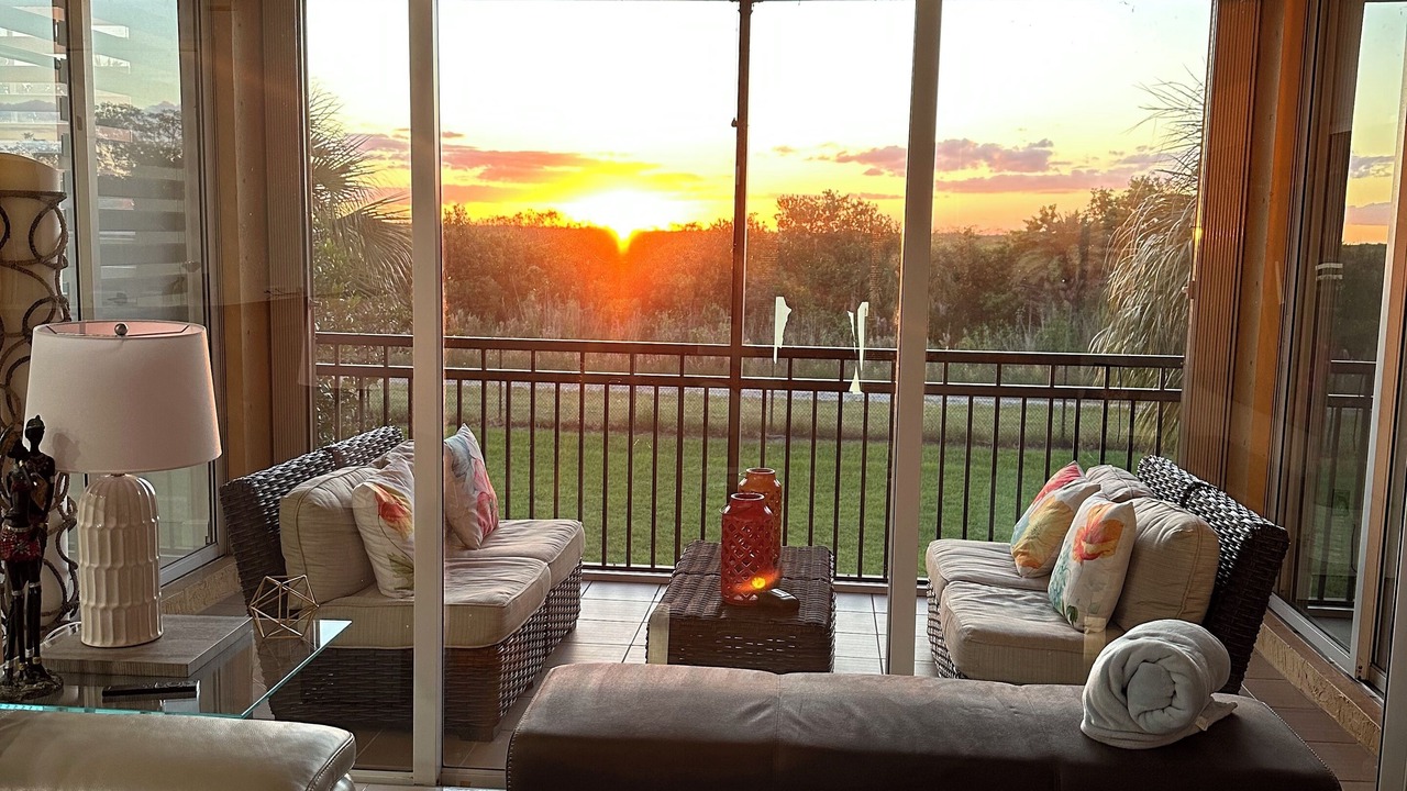 Photo of Livingroom in Parkland