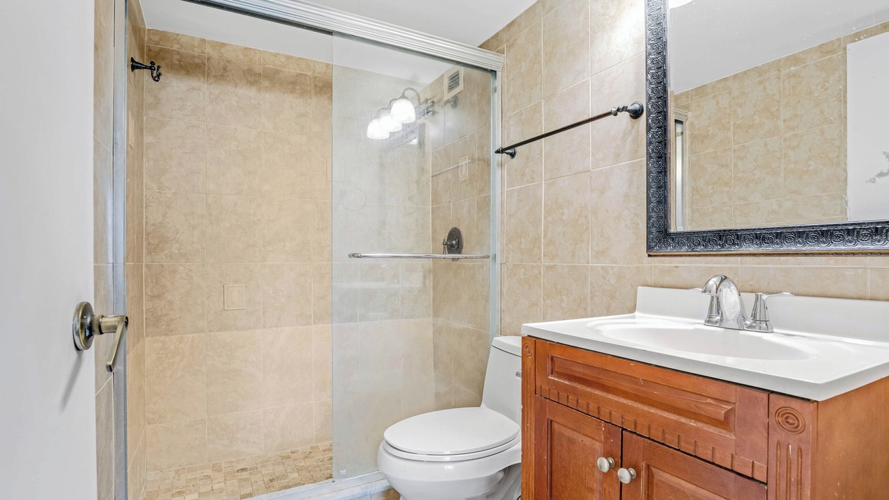 Photo of Bathroom in Bermuda Riviera