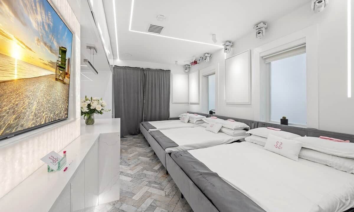 Photo of Bedroom in South Beach
