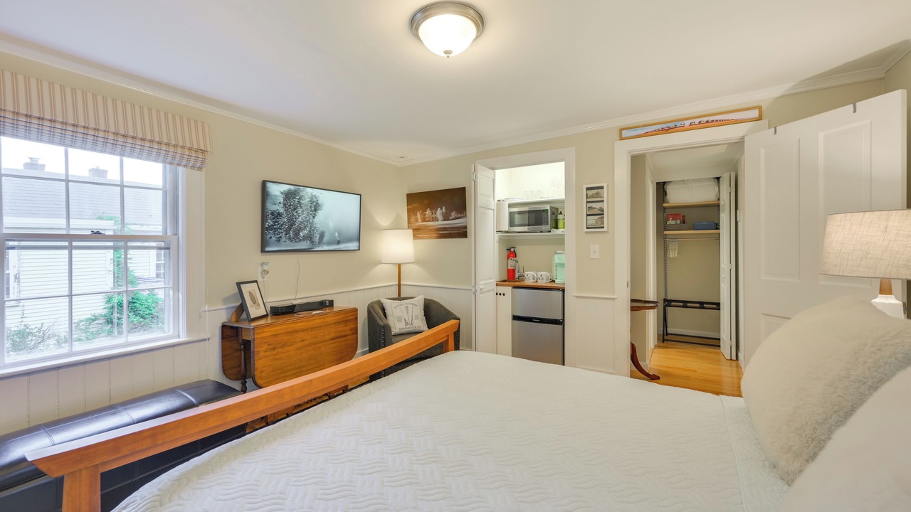 Photo of Bedroom in Salem